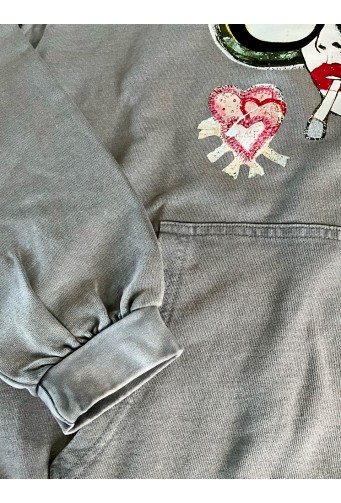 La reine des soirées avec poches