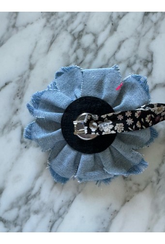 Broche en fleur Grand Modèle numéro trois