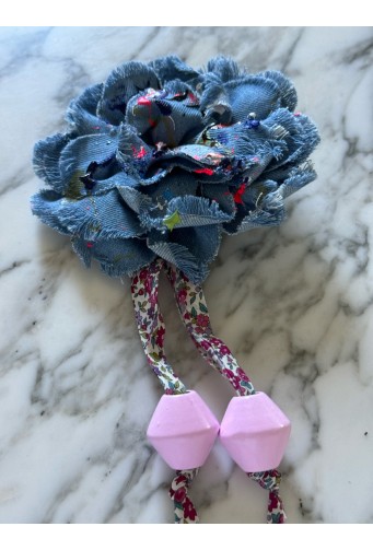 Broche en fleur Grand Modèle numéro quatre